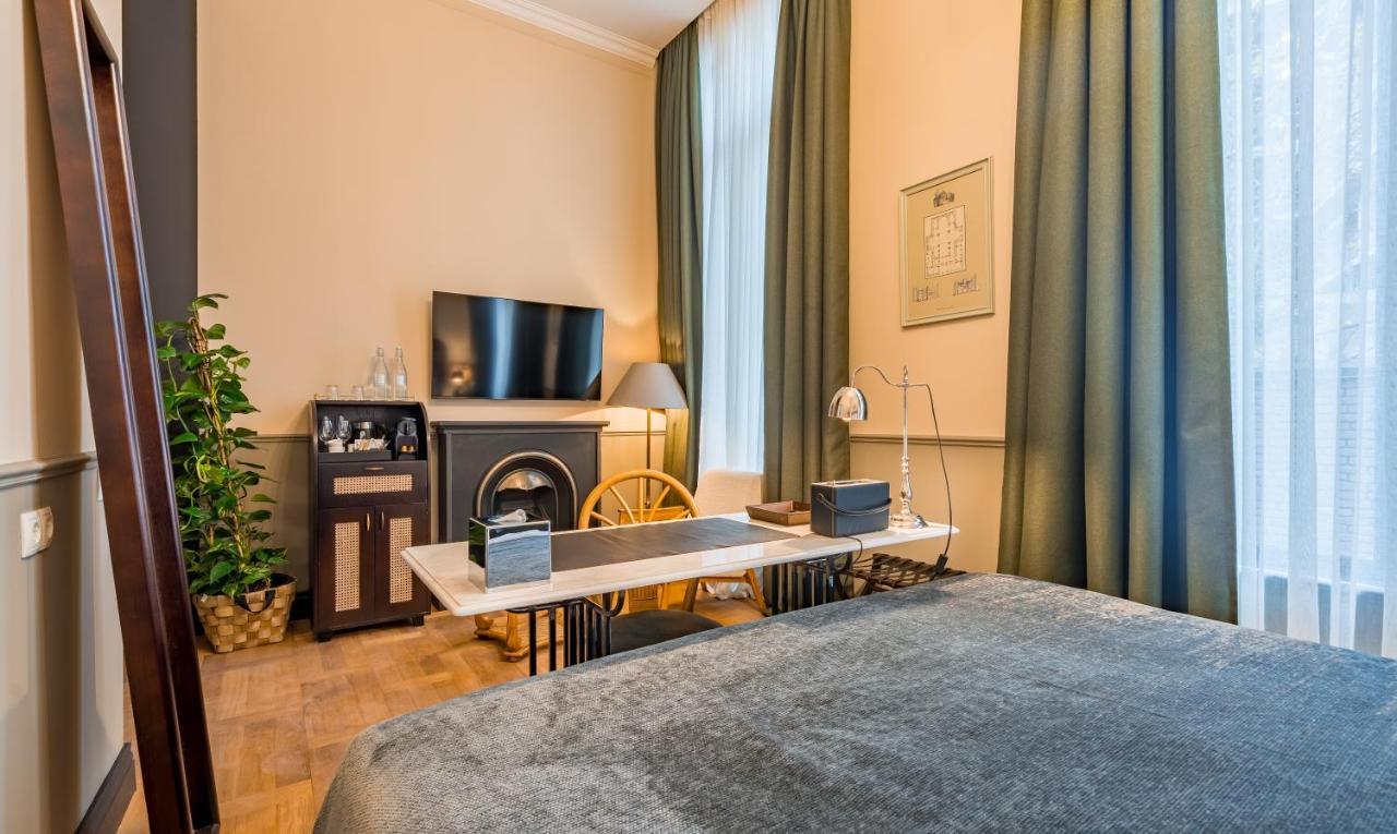 Communal Hotel Kutaisi Bagian luar foto