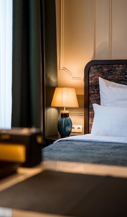 Communal Hotel Kutaisi Bagian luar foto